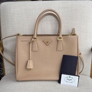 Authentic PRADA Saffiano Lux Galleria Double Zip Tote w/ COA